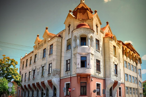 Cladirea Baroului, Oradea